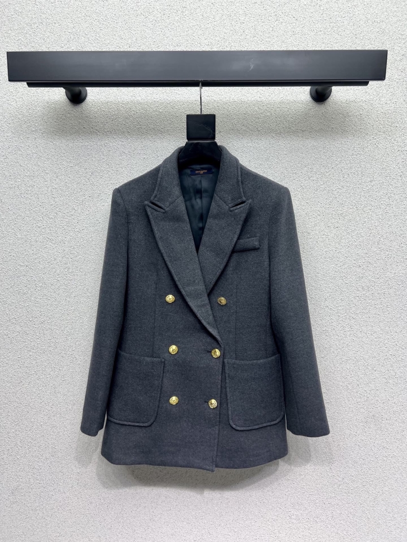 l0vis Vvtt0n outwear